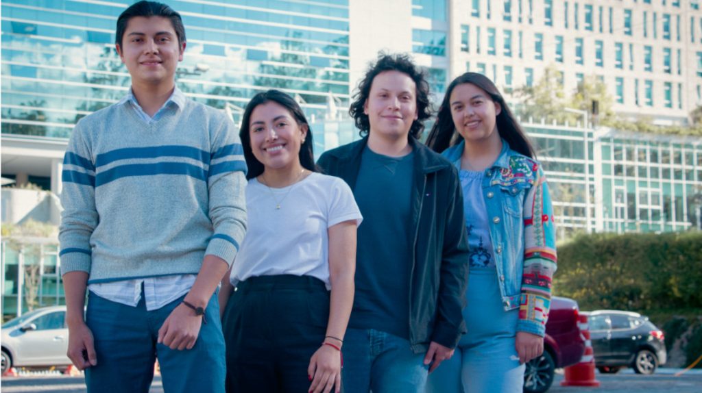 Comprar SEGUIDORES ECUATORIANOS FACEBOOK